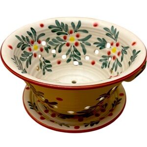 NEW DEBCO ⭐️  pottery colanderwith under plate